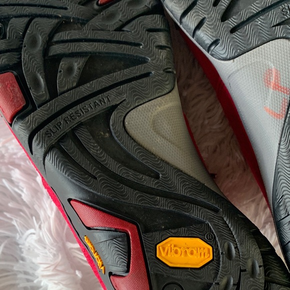 Dansko Paisley Red Women's Sneakers - Picture 11 of 16